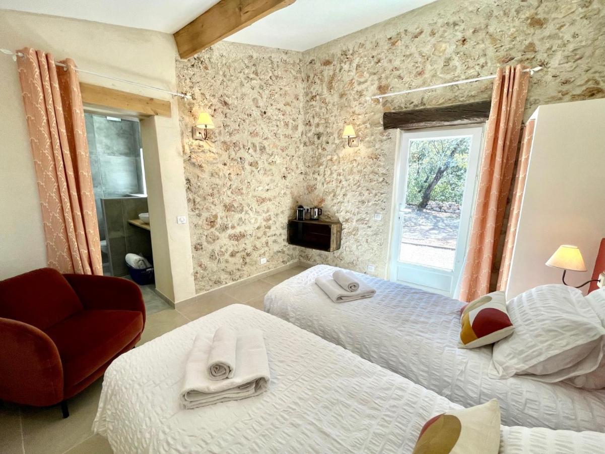 La Parenthese Du Var - Chambre D'Hotes Petits Dejeuners Inclus Et Terrasse Ombragee Saint-Antonin-du-Var Bagian luar foto