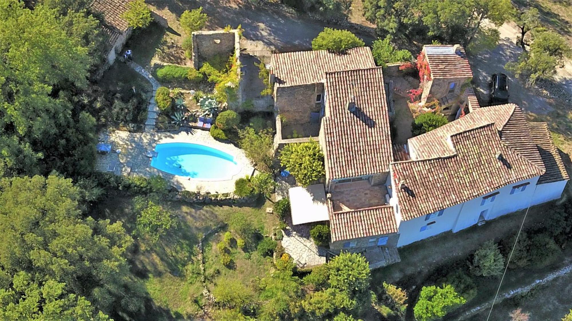 La Parenthese Du Var - Chambre D'Hotes Petits Dejeuners Inclus Et Terrasse Ombragee Saint-Antonin-du-Var Bagian luar foto